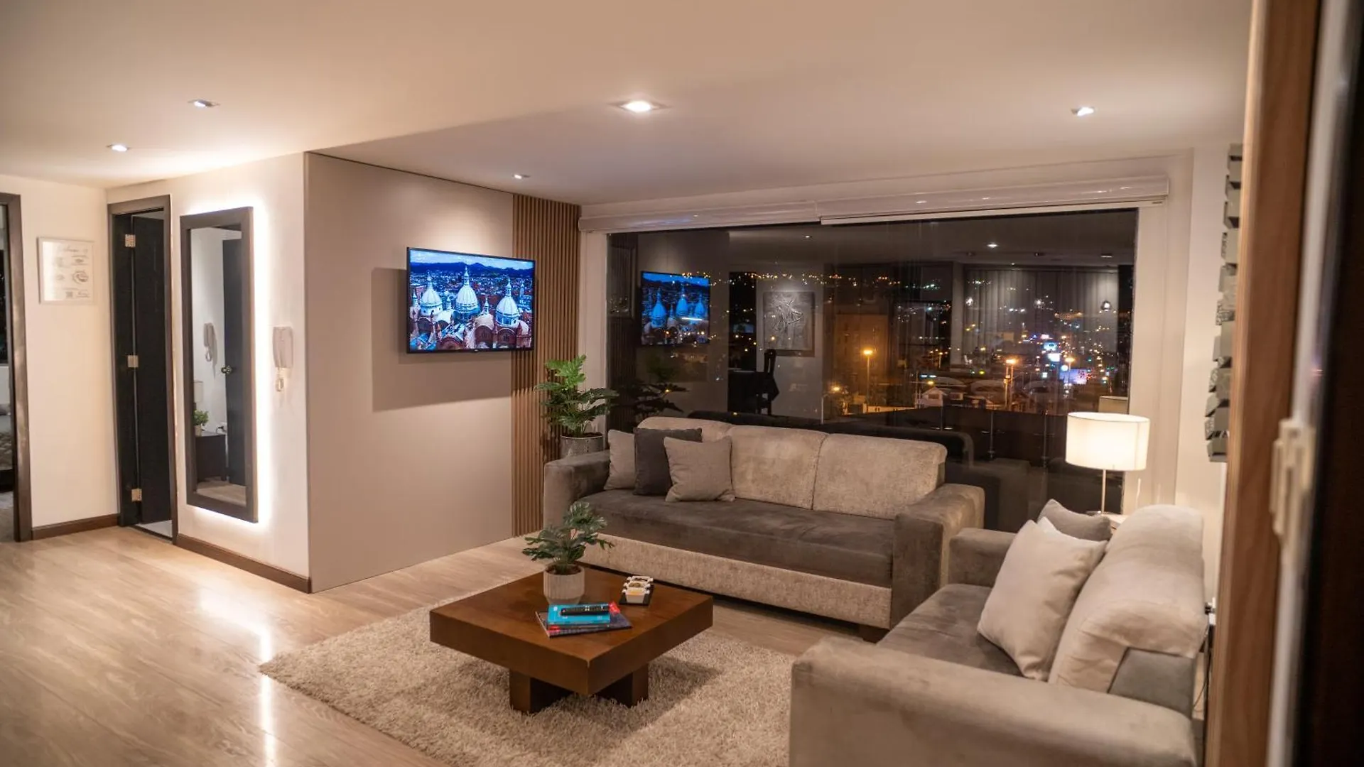 Apartment La Esmeralda 54 Cuenca