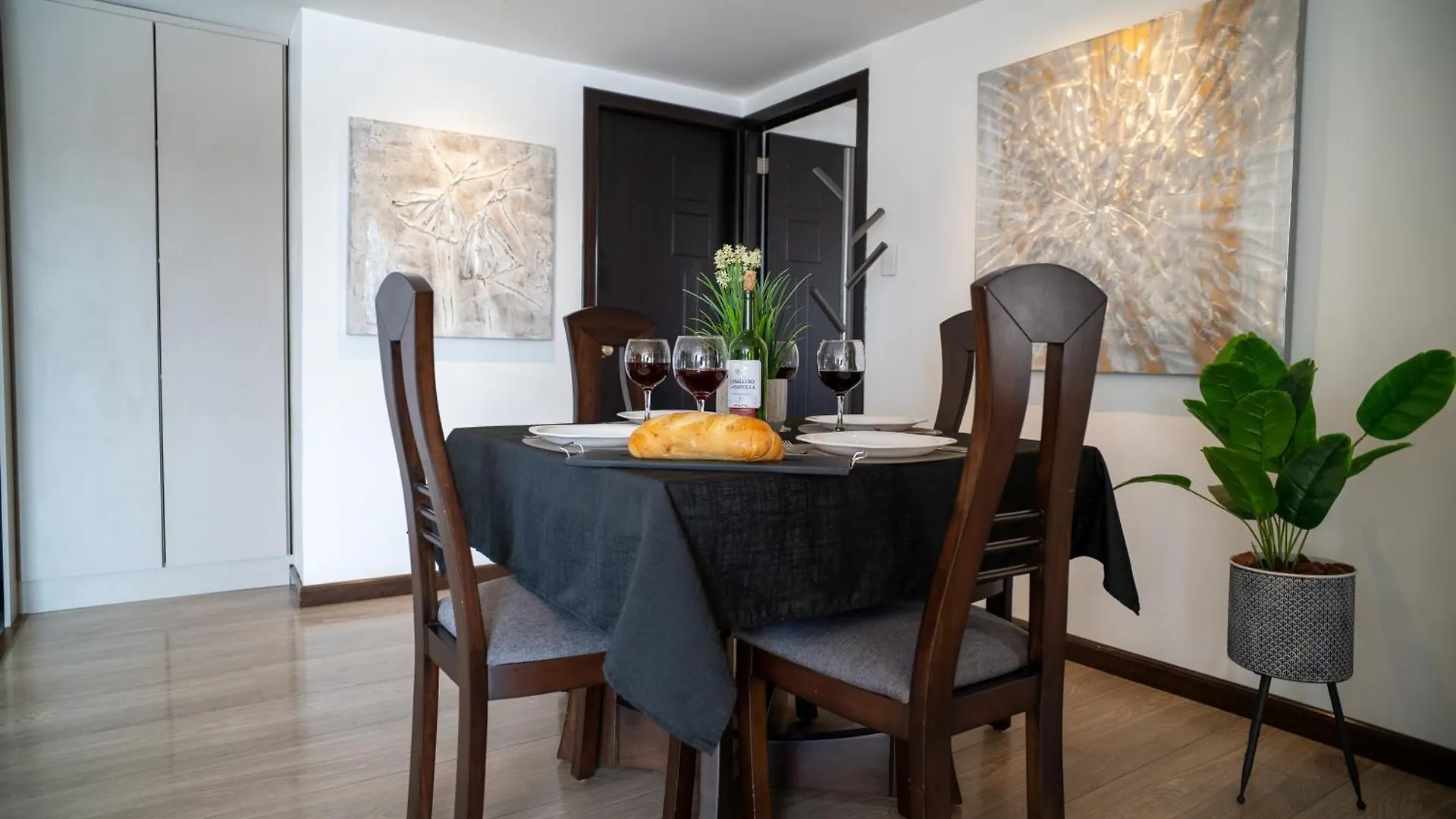 Appartamento La Esmeralda 54 Cuenca